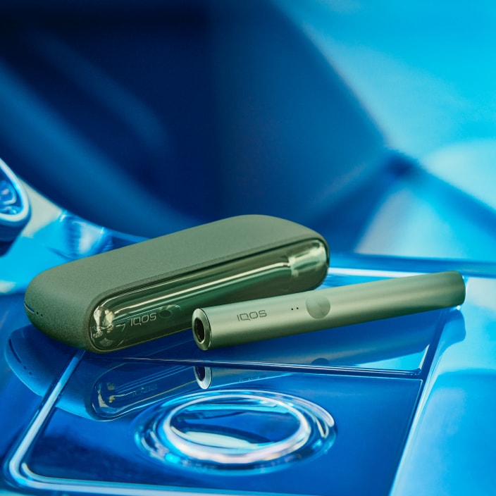 جهاز IQOS ILUMA أخضر طحلبى.