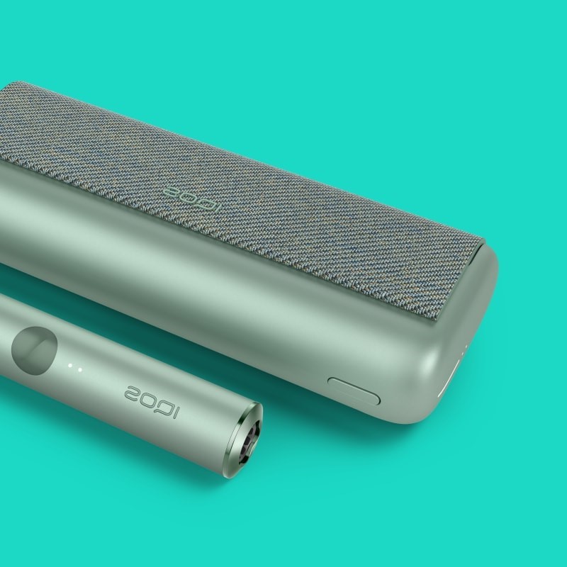 &amp;amp;amp;amp;amp;quot; جهاز IQOS ILUMA باللون الأخضر الزمرّدي. &amp;amp;amp;amp;amp;quot;