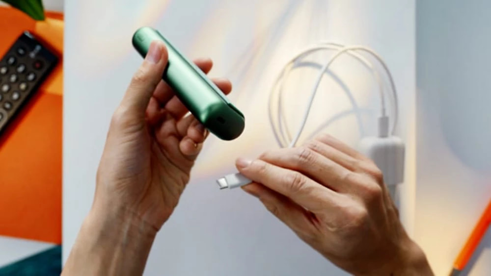 شحن جهاز IQOS ILUMA PRIME